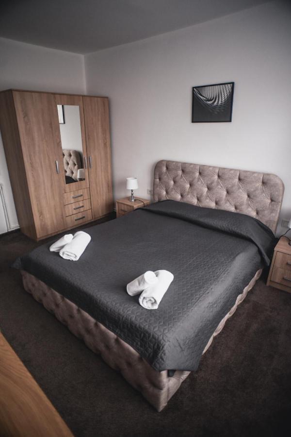 Petrosani Camere De Inchiriat - Hotel Petroshani Srl المظهر الخارجي الصورة