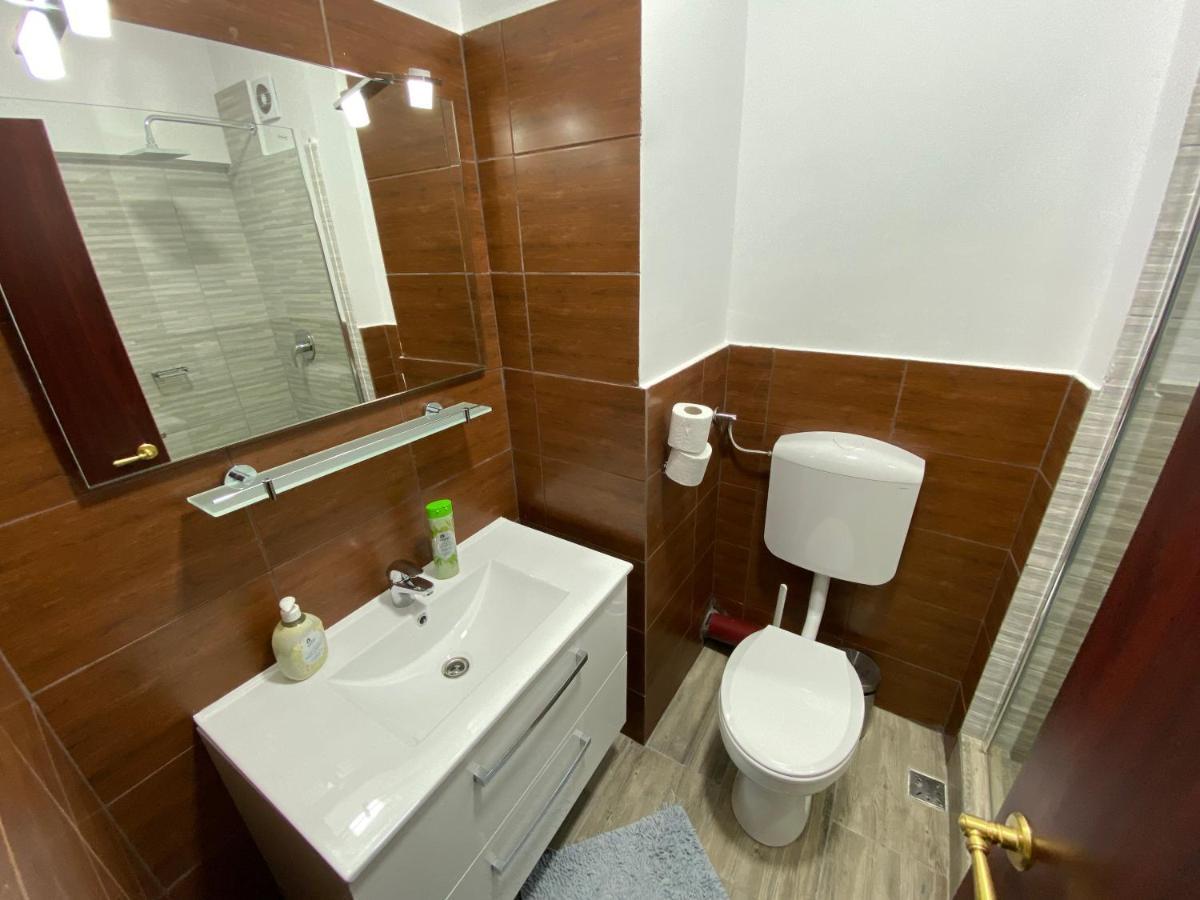 Petrosani Camere De Inchiriat - Hotel Petroshani Srl المظهر الخارجي الصورة