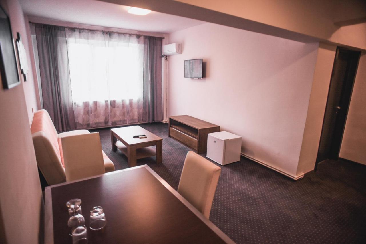 Petrosani Camere De Inchiriat - Hotel Petroshani Srl المظهر الخارجي الصورة