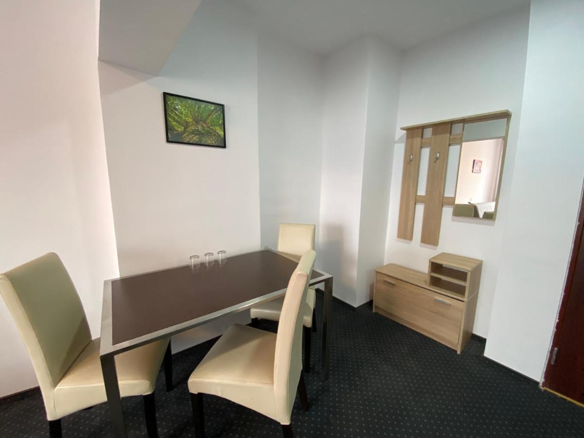Petrosani Camere De Inchiriat - Hotel Petroshani Srl المظهر الخارجي الصورة