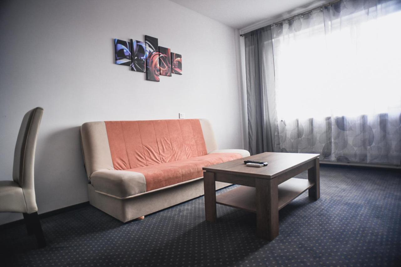 Petrosani Camere De Inchiriat - Hotel Petroshani Srl المظهر الخارجي الصورة